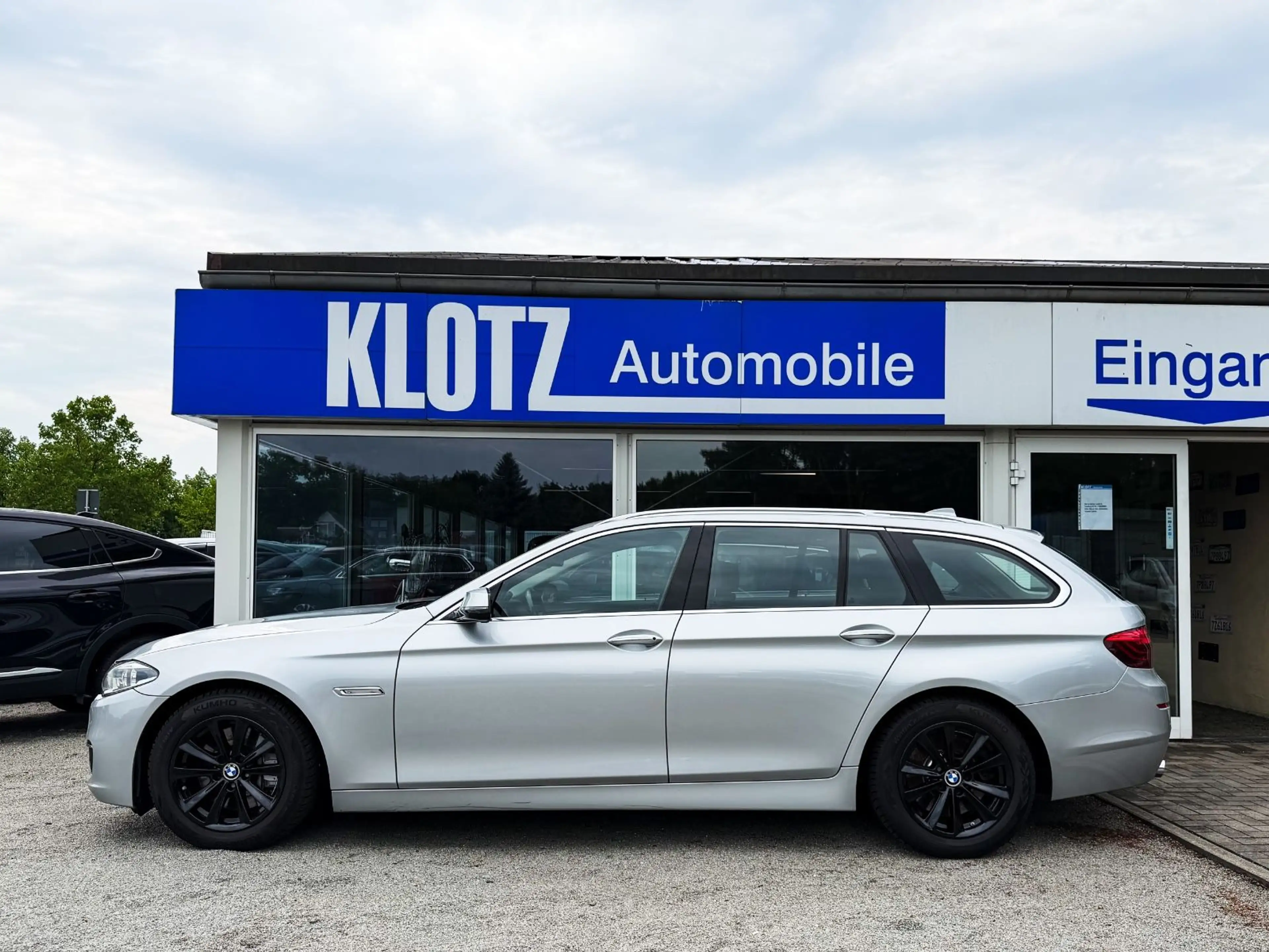 BMW 535 5 Touring 535 i xDrive 1.Hand — photo 2