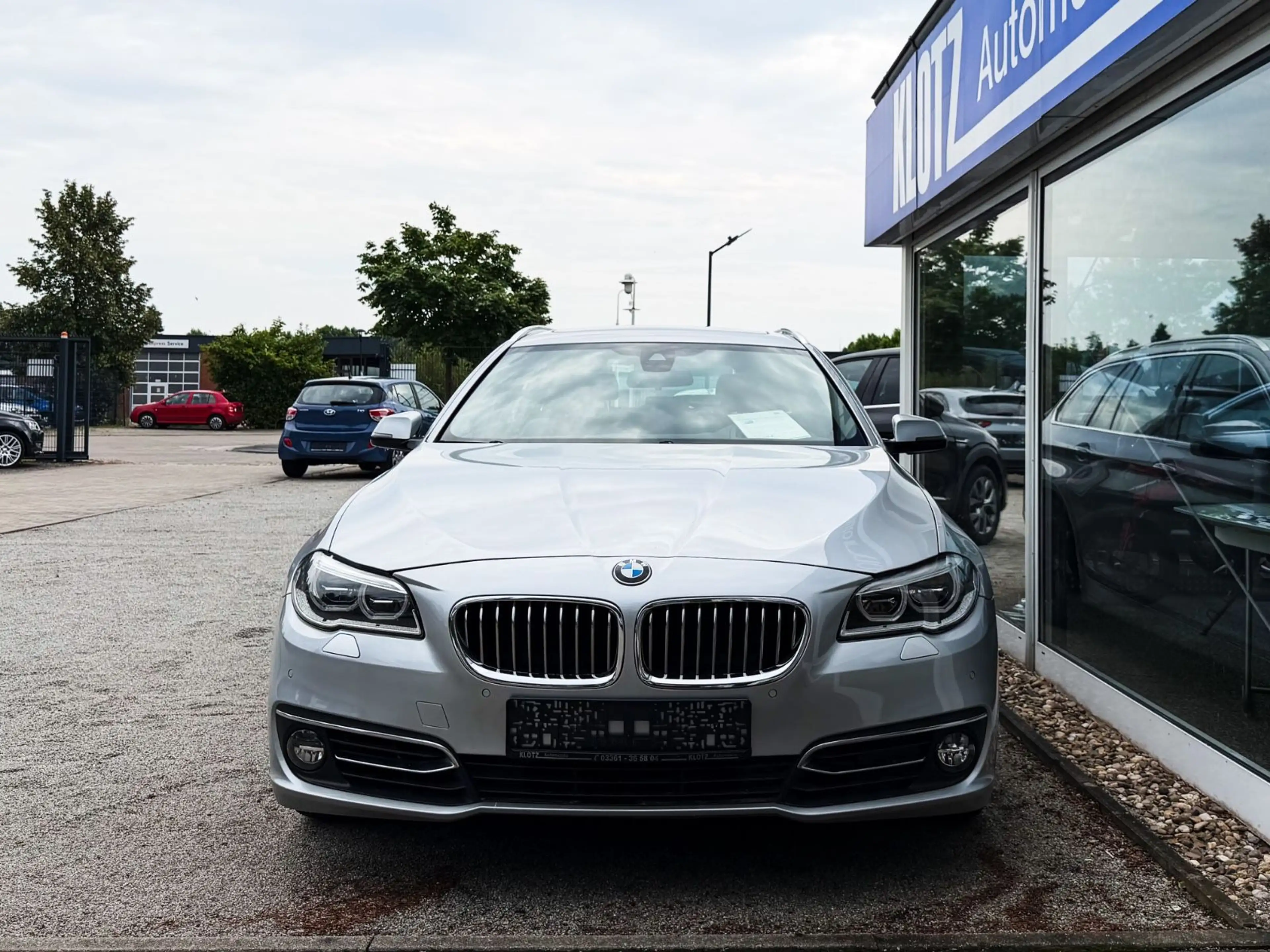 BMW 535 5 Touring 535 i xDrive 1.Hand — photo 8