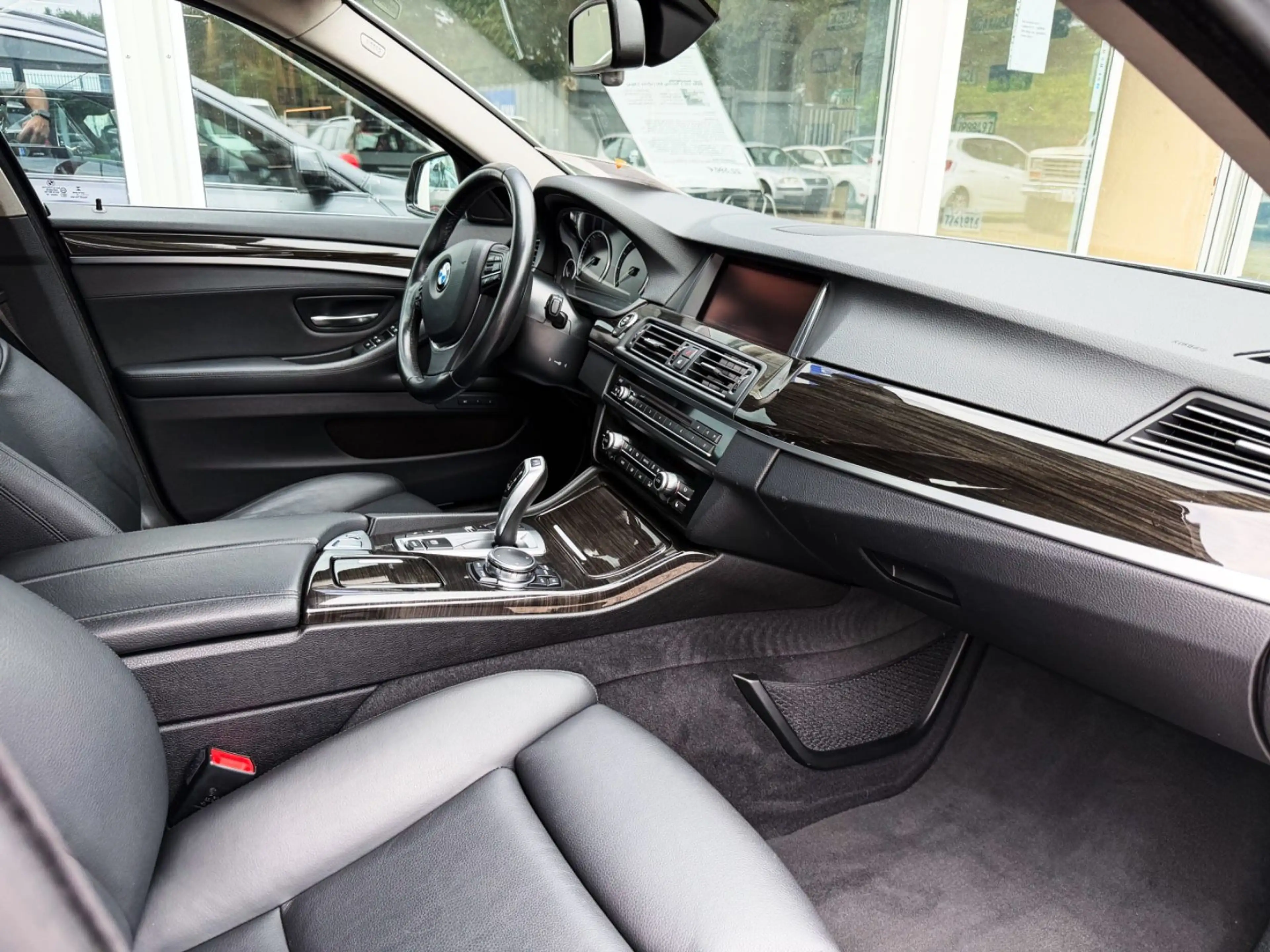 BMW 535 5 Touring 535 i xDrive 1.Hand — photo 14