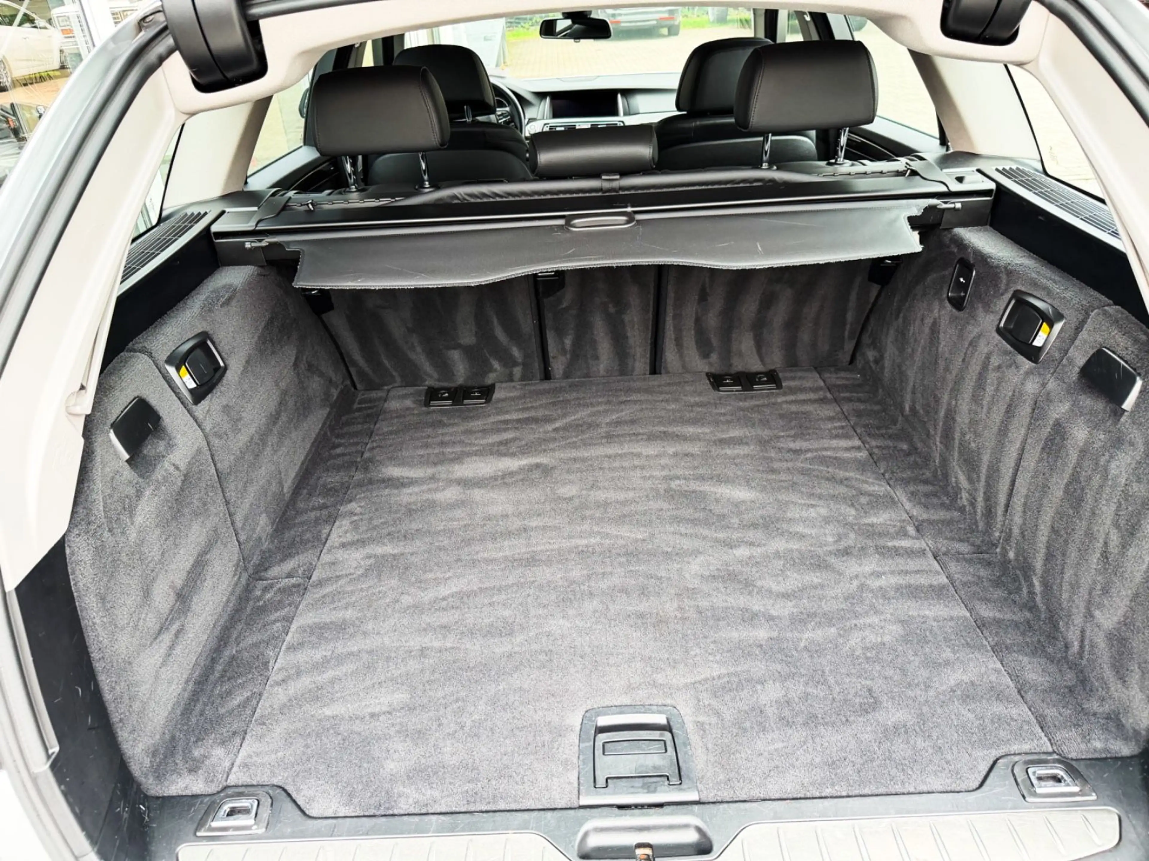 BMW 535 5 Touring 535 i xDrive 1.Hand — photo 15