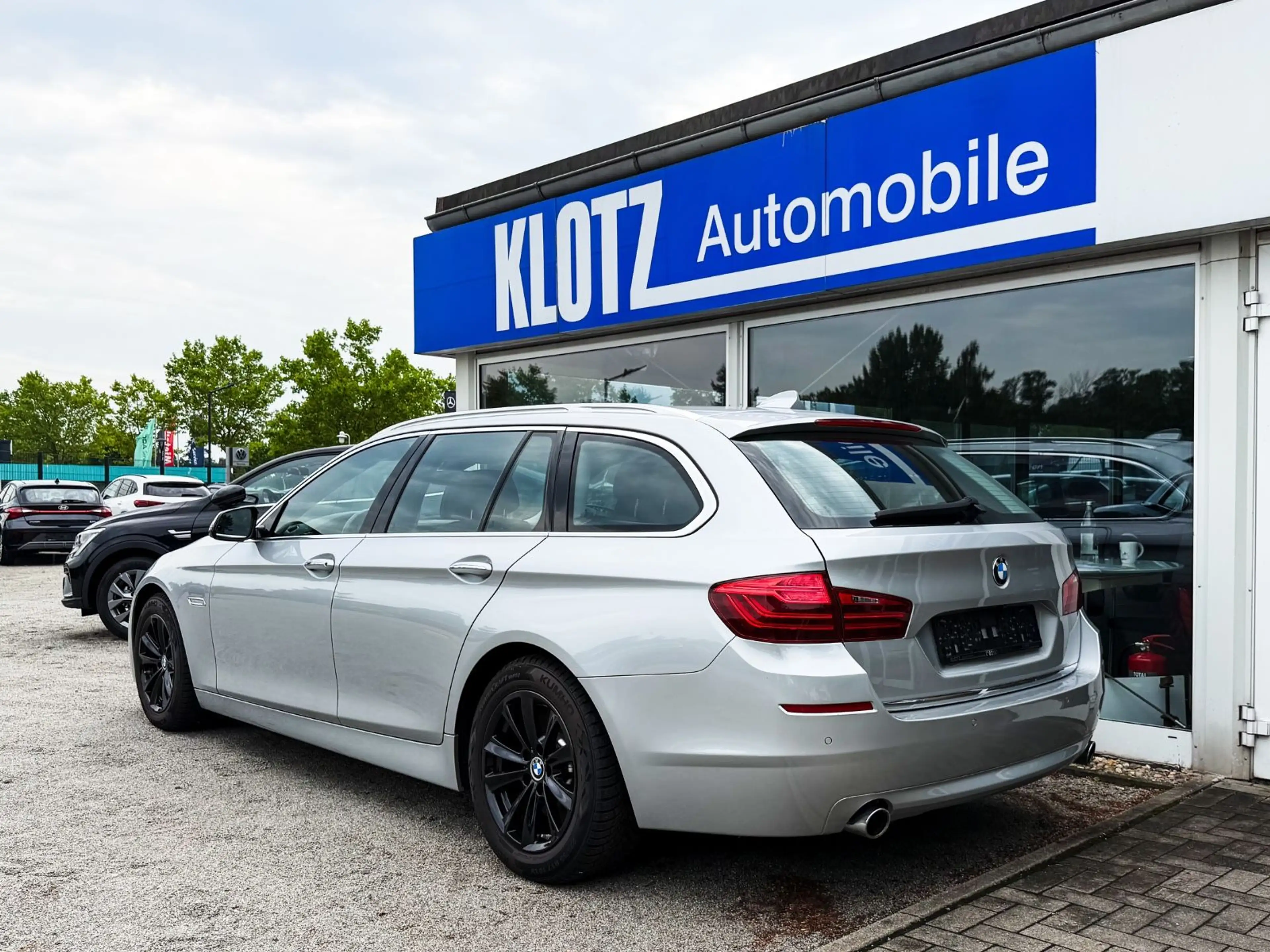BMW 535 5 Touring 535 i xDrive 1.Hand — photo 3