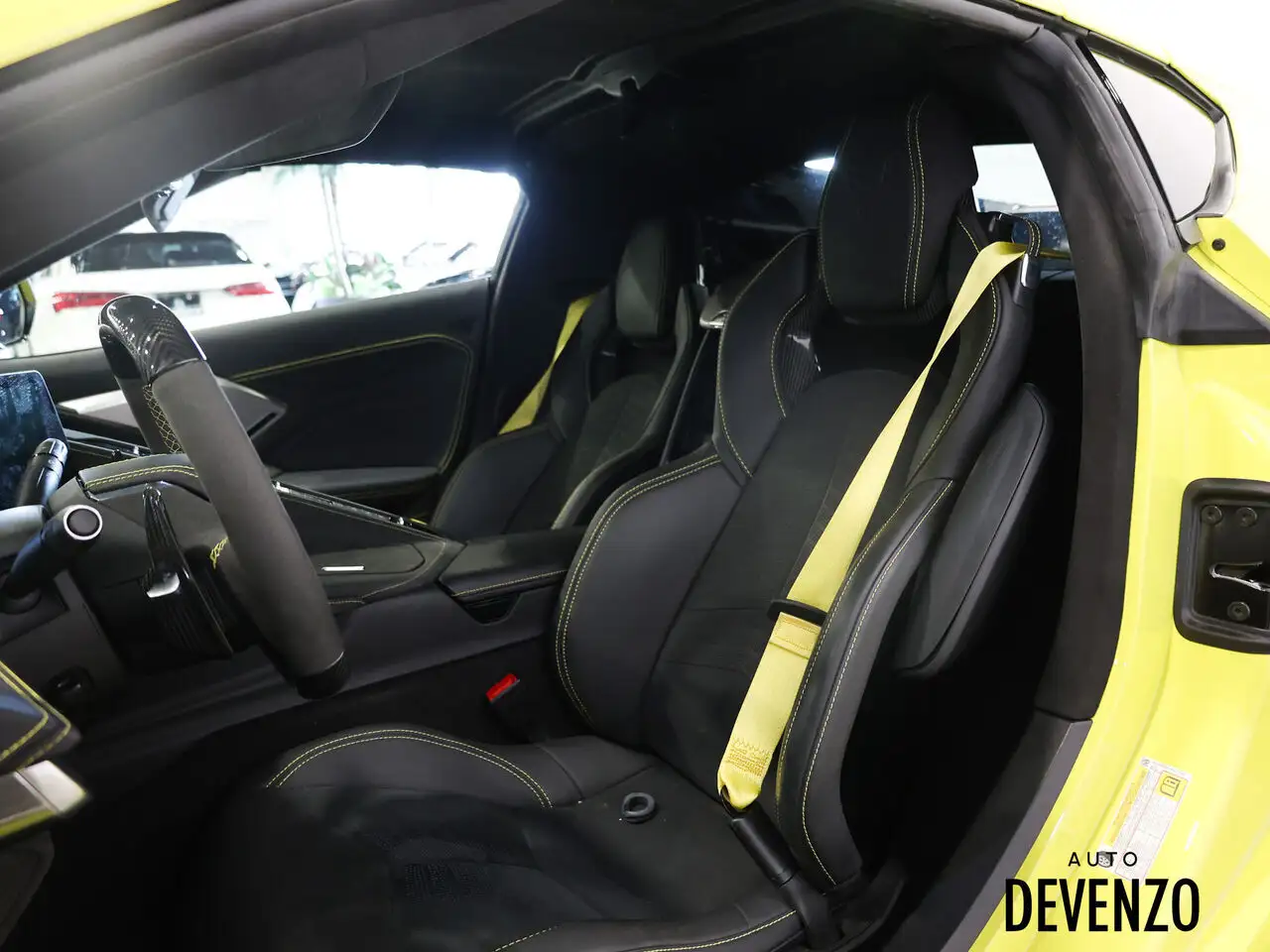 Chevrolet Corvette снимка Chevrolet Corvette