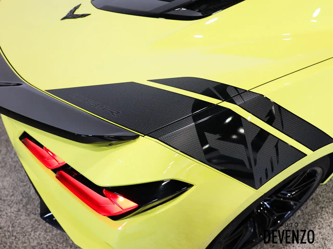 Chevrolet Corvette снимка Chevrolet Corvette