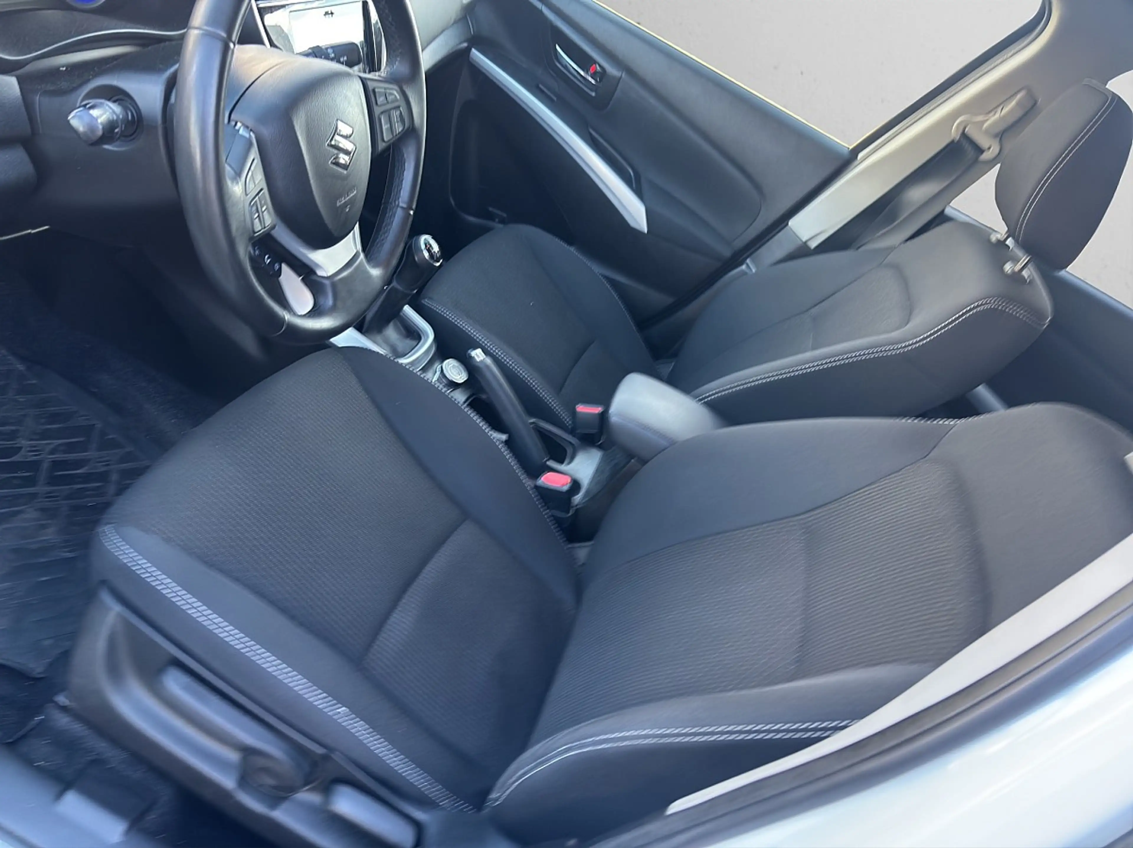 Suzuki SX4 S-Cross 1,0 DITC ALLGRIP shine — photo 11