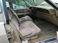 Lincoln Town Car Beige - thumbnail 5