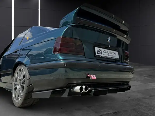 BMW M3 view 7