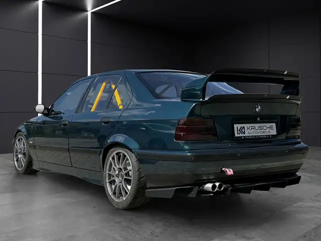 BMW M3 view 2