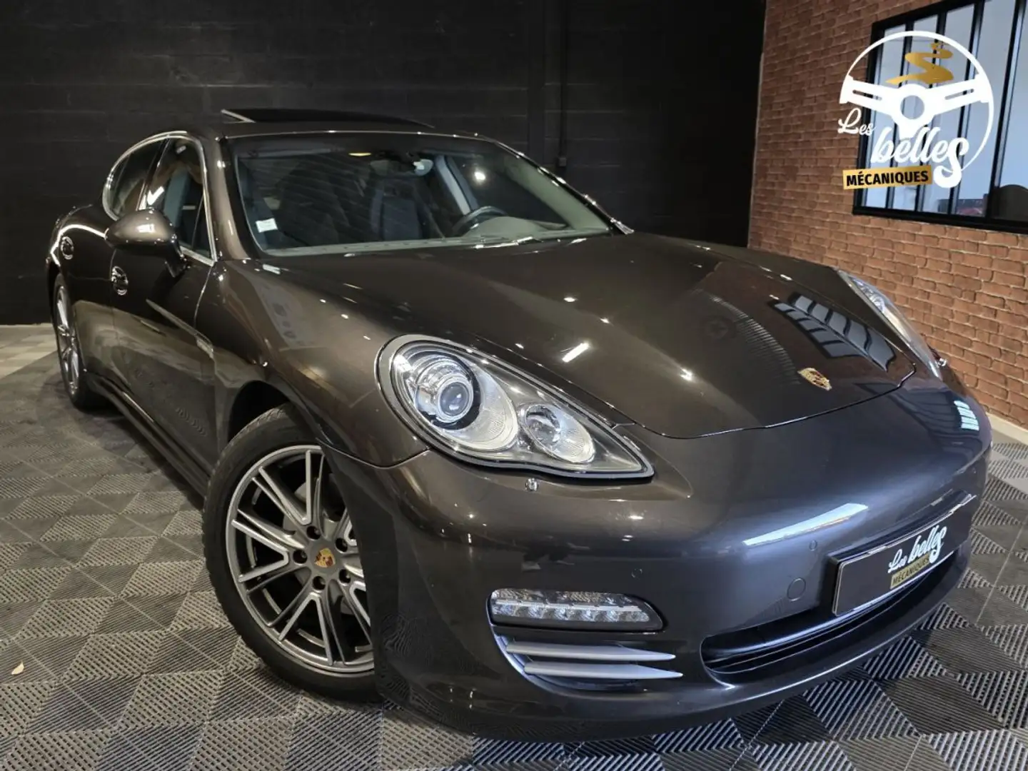 Porsche Panamera (970) 4S V8 4.8l 400cv PDK / CARNET PORSCHE, GARAN siva - 1