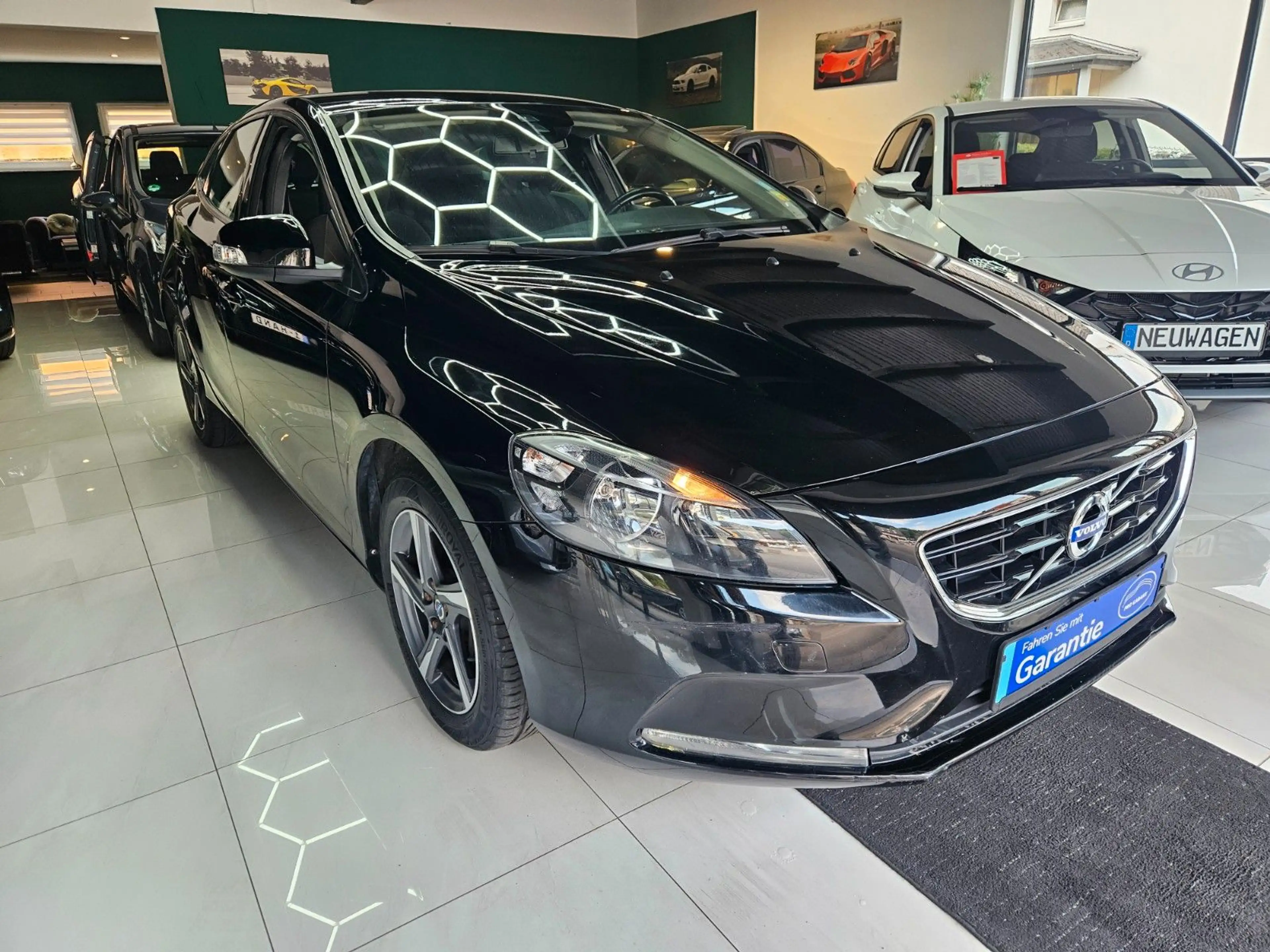 Volvo V40 Basis,Navi,Klima,Alu,Scheckheft,1-Hand, Gara — photo 4
