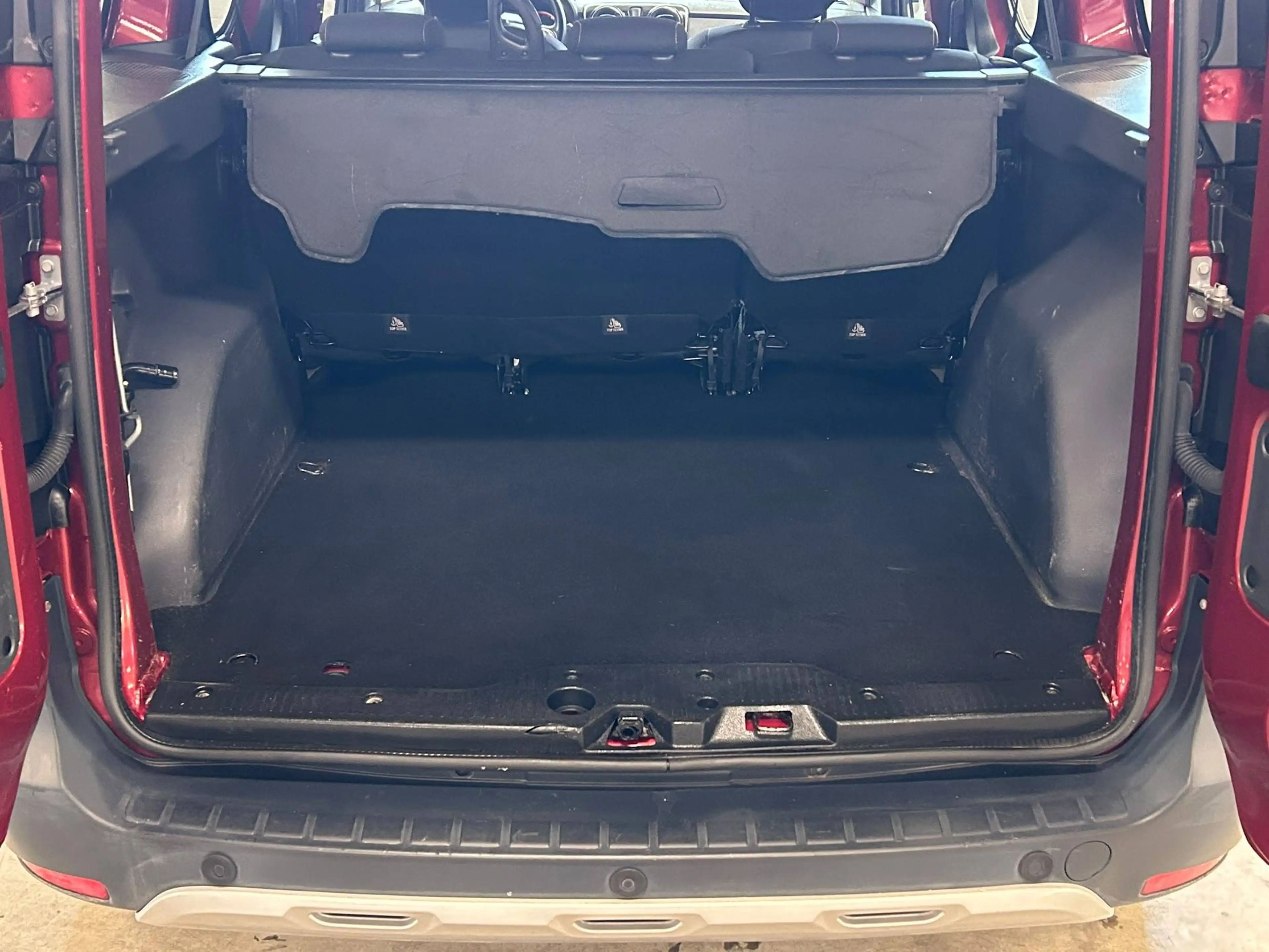 Dacia Dokker Stepway 1.3 TCe 131CV Airco Caméra PDC Cruise GPS — photo 9