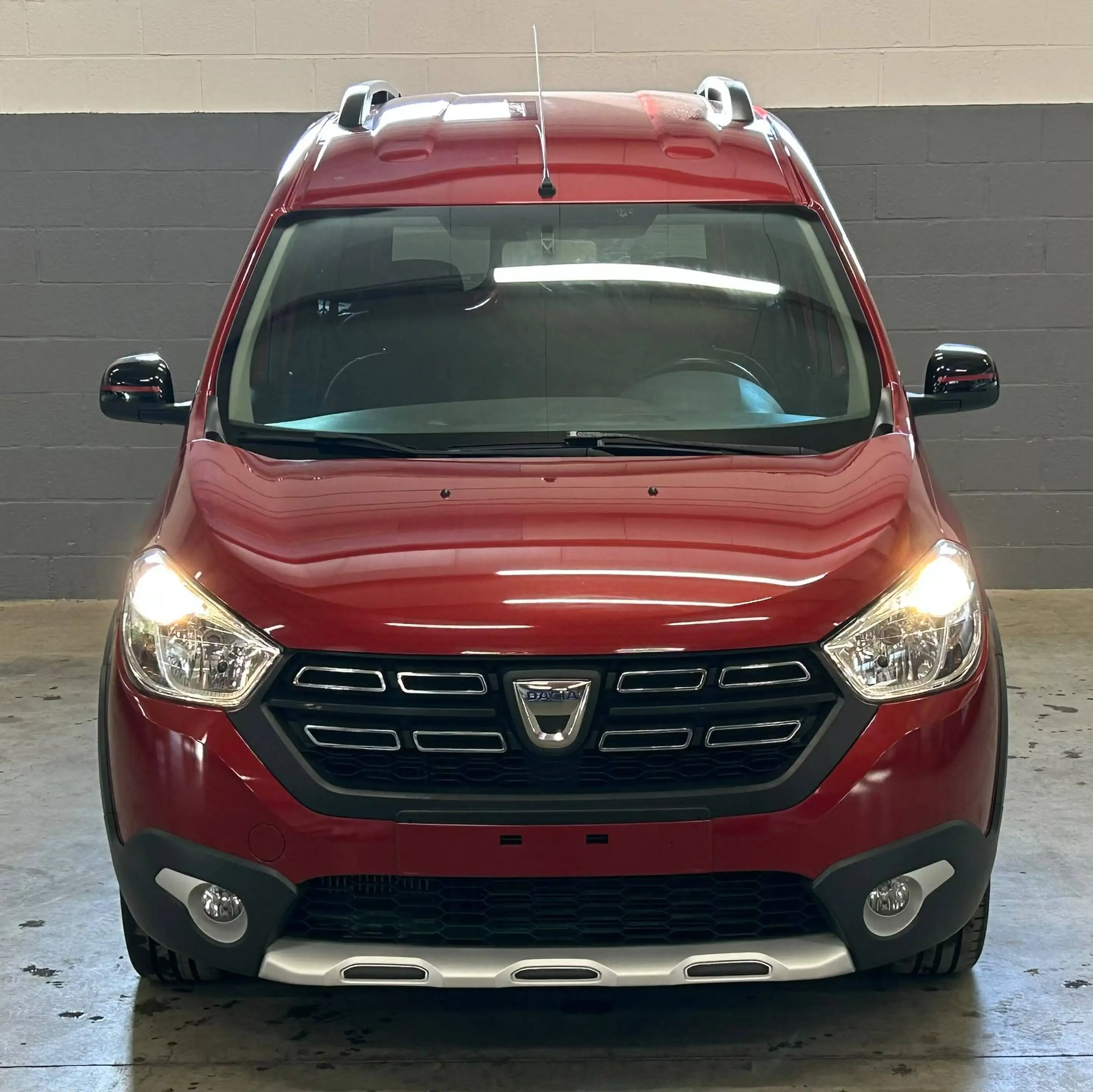 Dacia Dokker Stepway 1.3 TCe 131CV Airco Caméra PDC Cruise GPS — photo 2