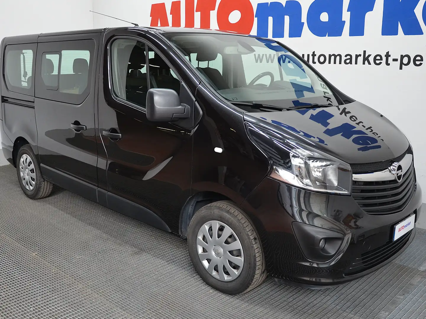 Opel Vivaro 1.6 CDTI Combi M 9posti IVA compresa Nero - 2