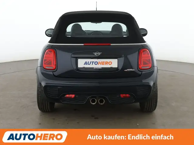 MINI Convertible view 5