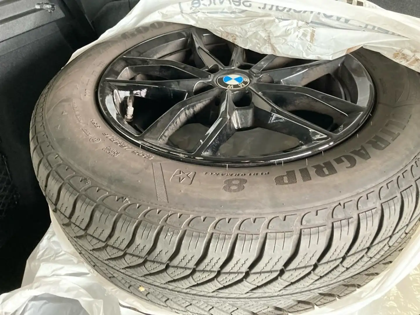 BMW 218 Weiß - 2