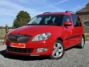 1.6 TDi NAVI - CLIMATRONIC - CRUISE - TOIT PANO