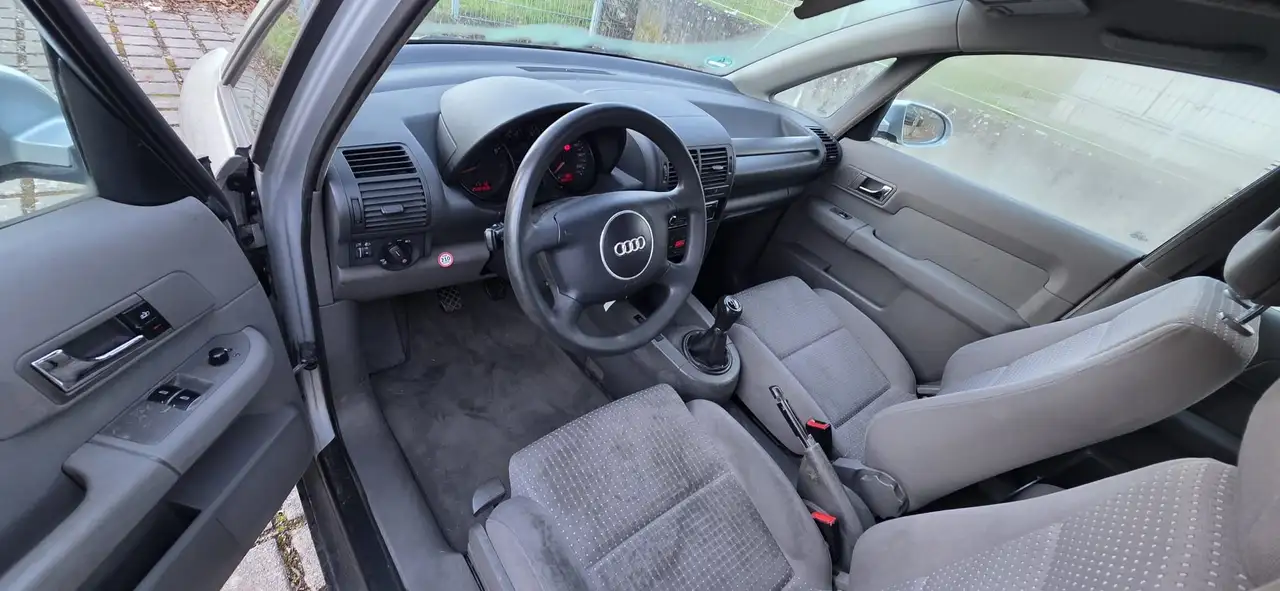 Audi A2 1.4, foto 8