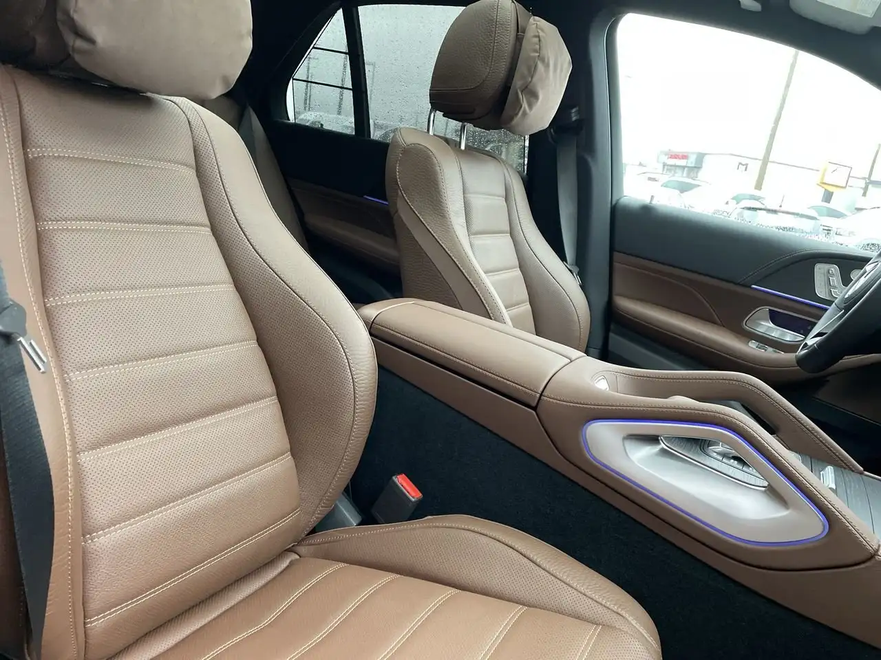 Mercedes-Benz GLE снимка Mercedes-Benz GLE