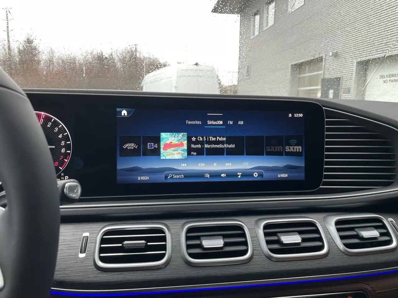 Mercedes-Benz GLE снимка Mercedes-Benz GLE