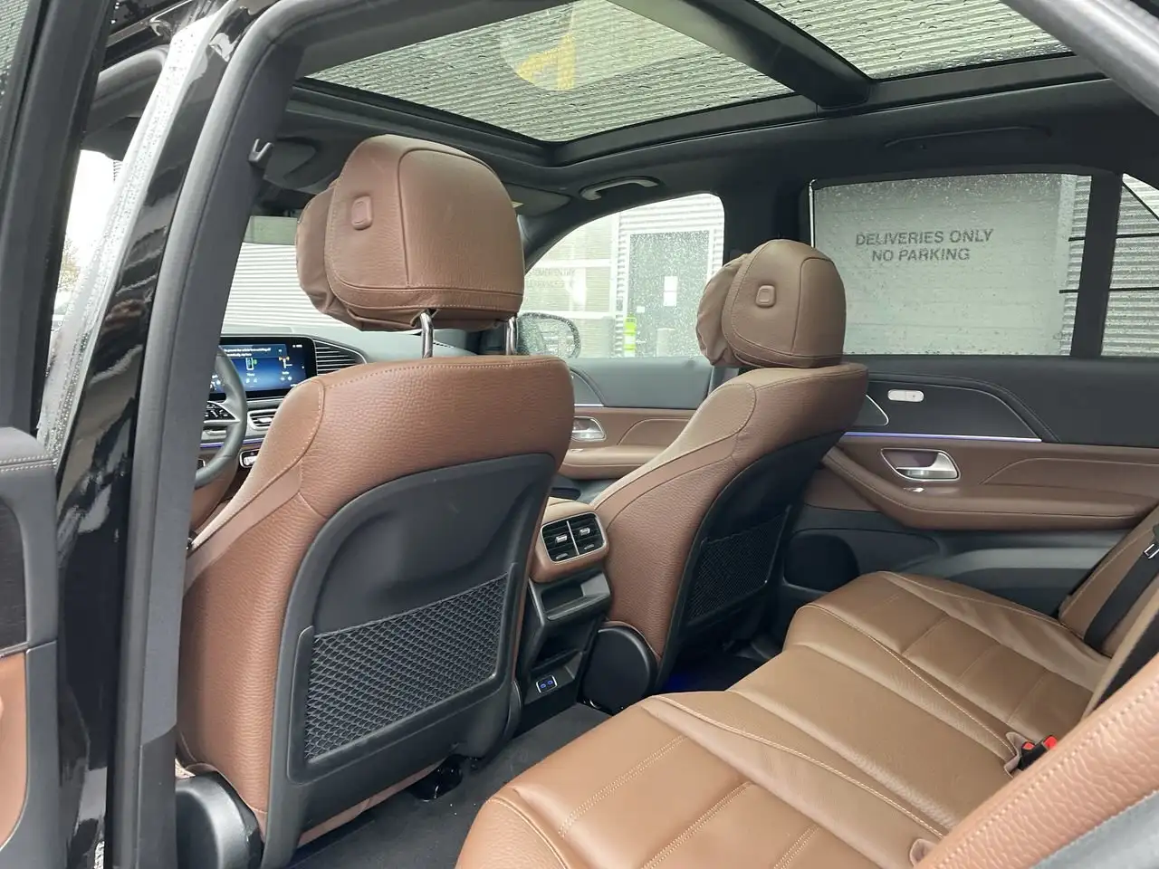 Mercedes-Benz GLE снимка Mercedes-Benz GLE