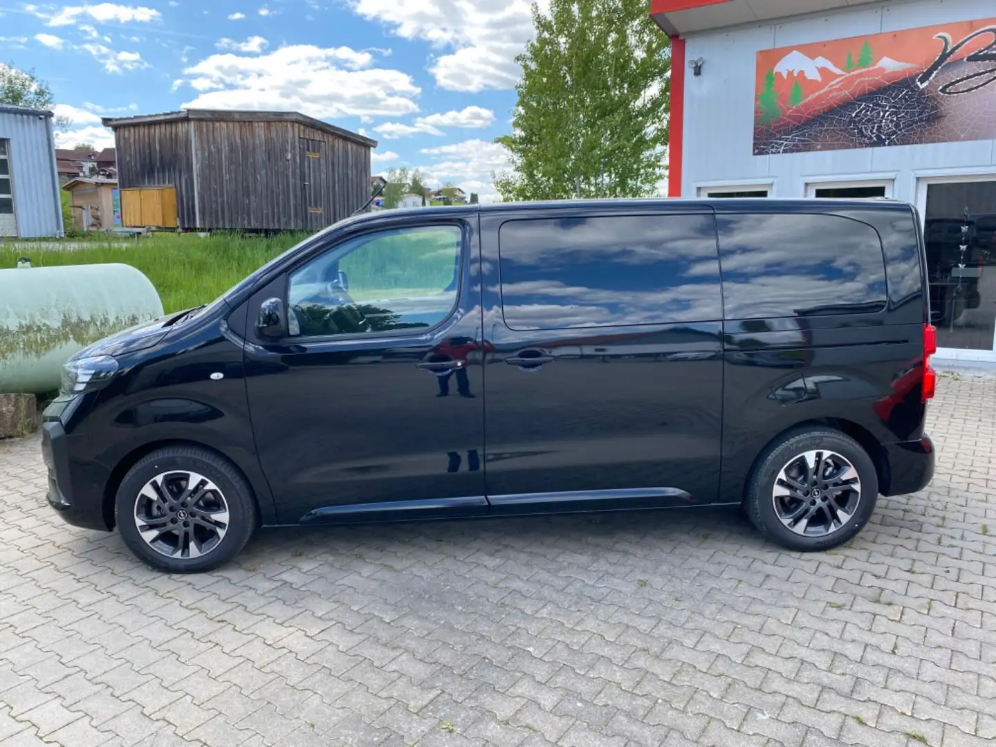 Opel Zafira Life GS M 8-Sitz Navi AHK Leder Panorama Schwarz - 2