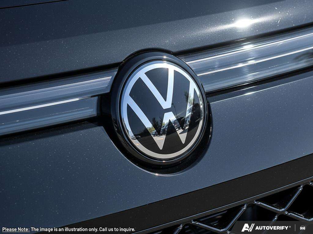 2026 Volkswagen Tiguan Comfortline R-Line Black Edition thumb 8