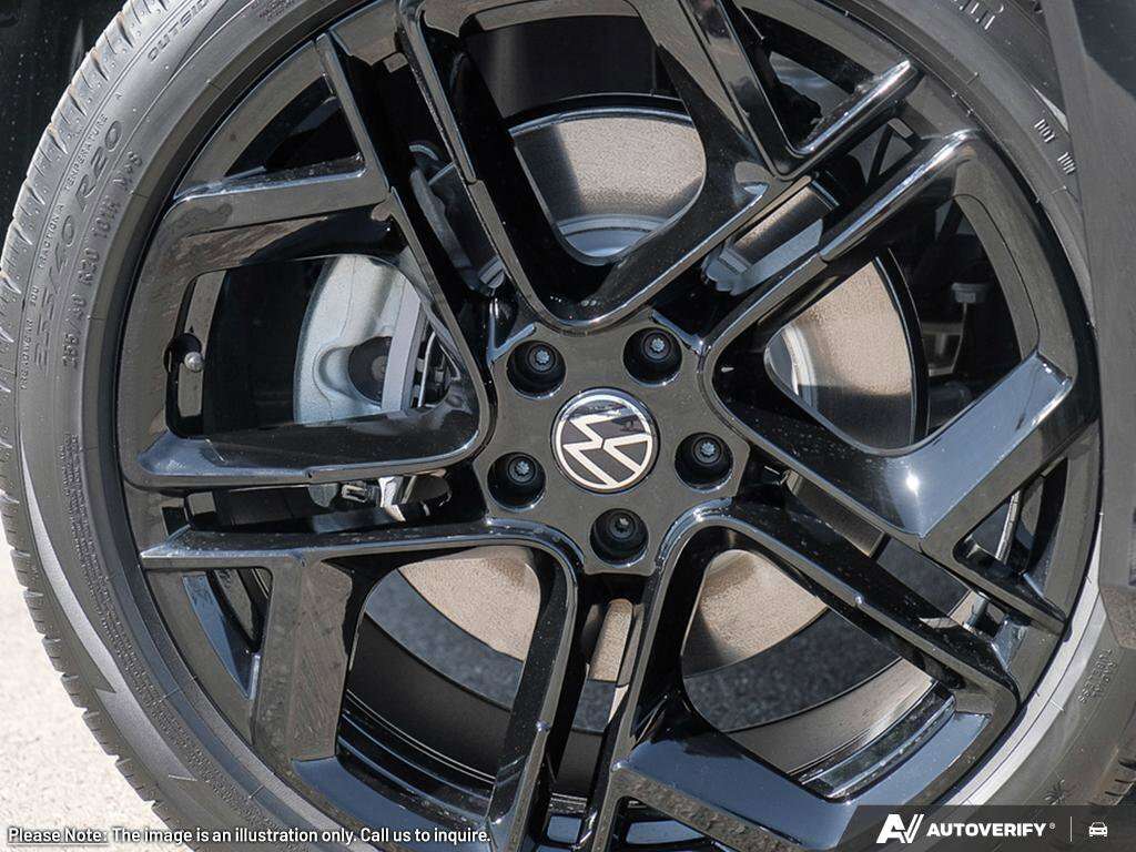 2026 Volkswagen Tiguan Comfortline R-Line Black Edition thumb 7