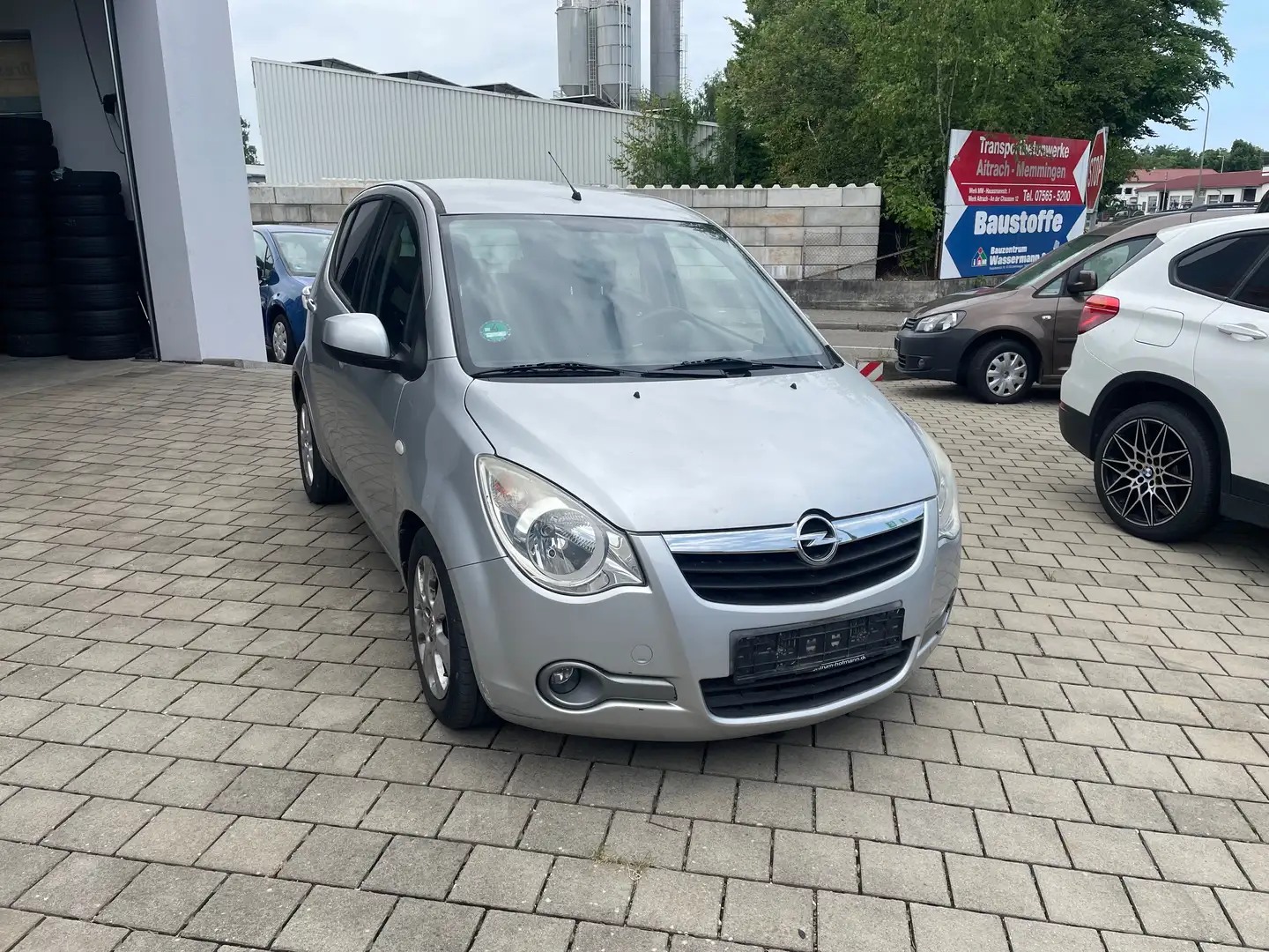 Opel Agila 1.2 Automatik  Klima Silber - 1