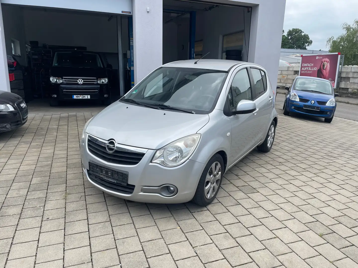 Opel Agila 1.2 Automatik  Klima Silber - 2