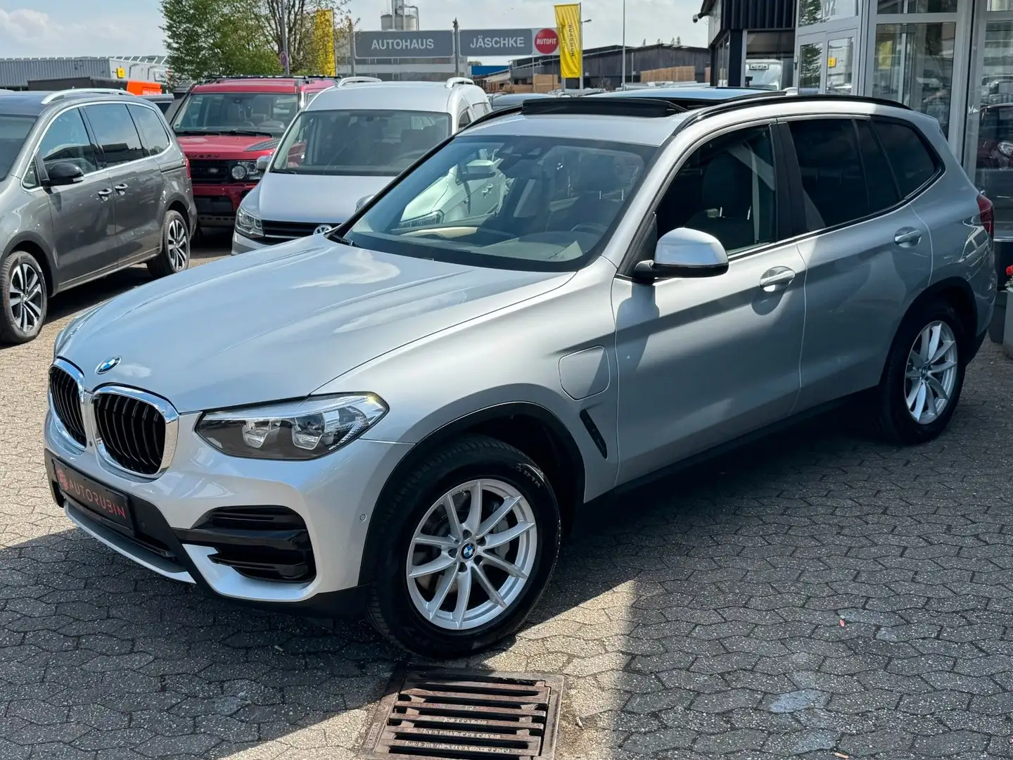 BMW X3 xDrive 30 e Advantage  1.HAND/360-GRAD/PANO Argent - 2