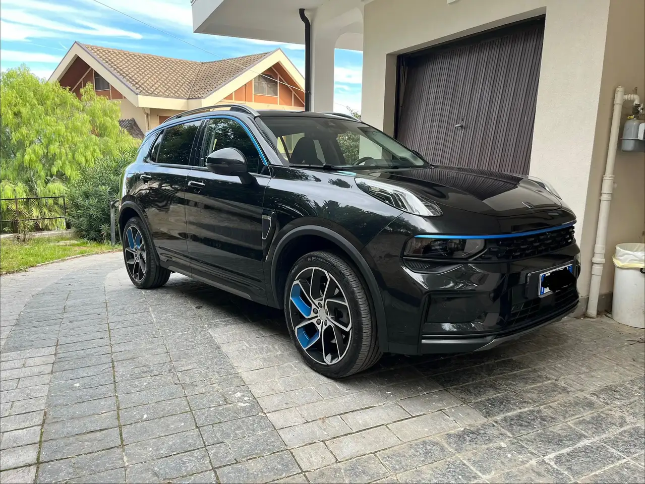 Lynk & Co 01