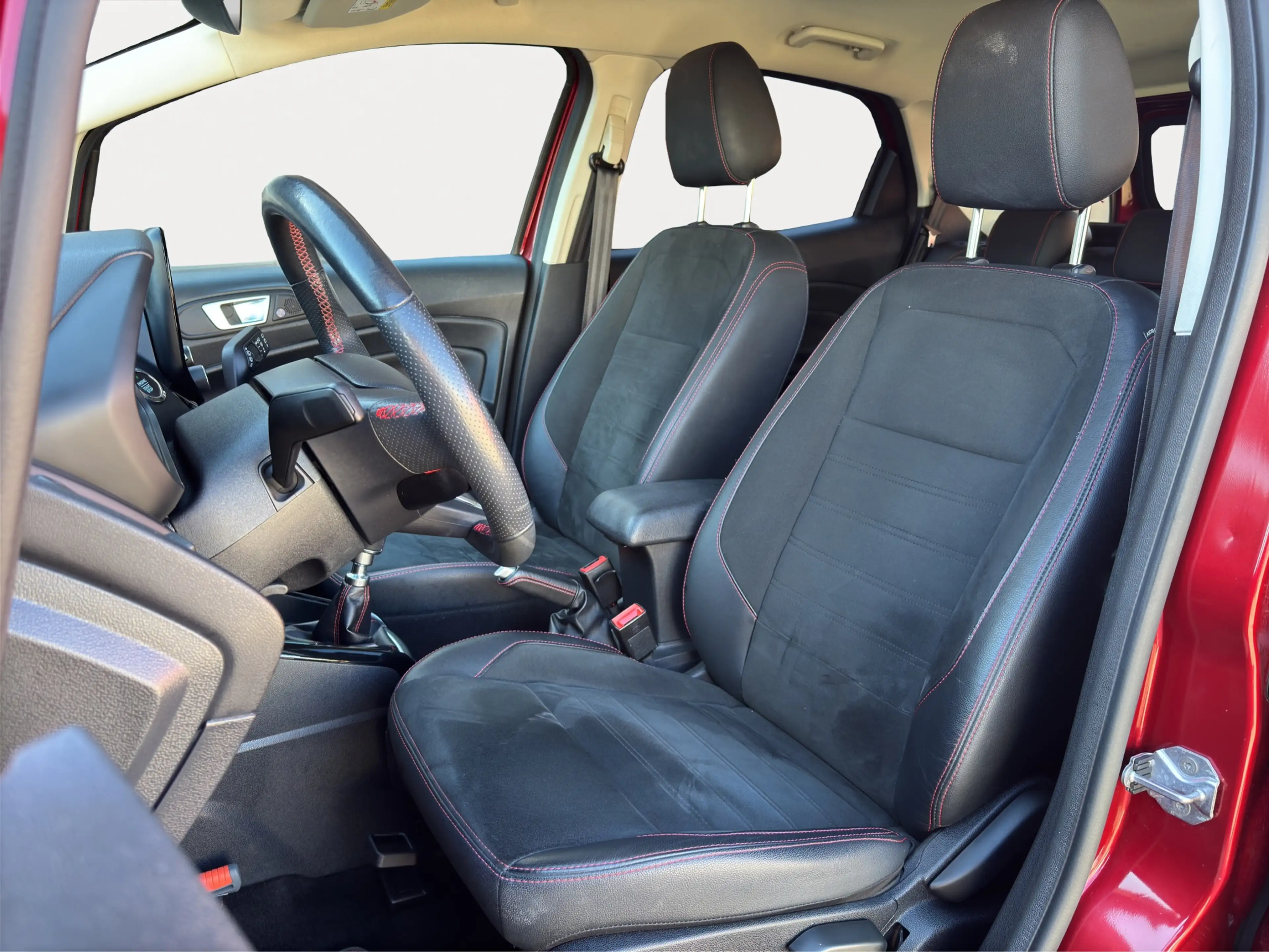 Ford EcoSport 1.0 EcoBoost ST-Line | Trekhaak | Camera | Premium — photo 6