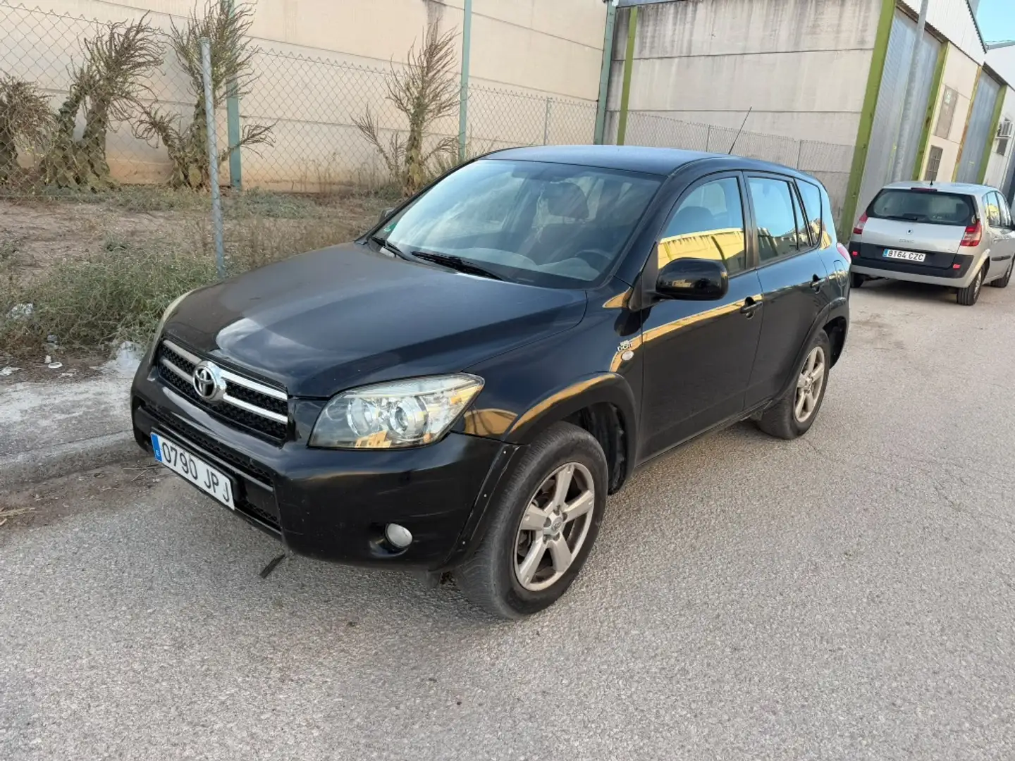 Toyota RAV4 2.2D-4D Premium Negro - 1