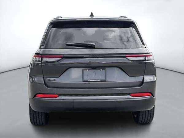 2026 Jeep Grand Cherokee Altitude — снимка 1