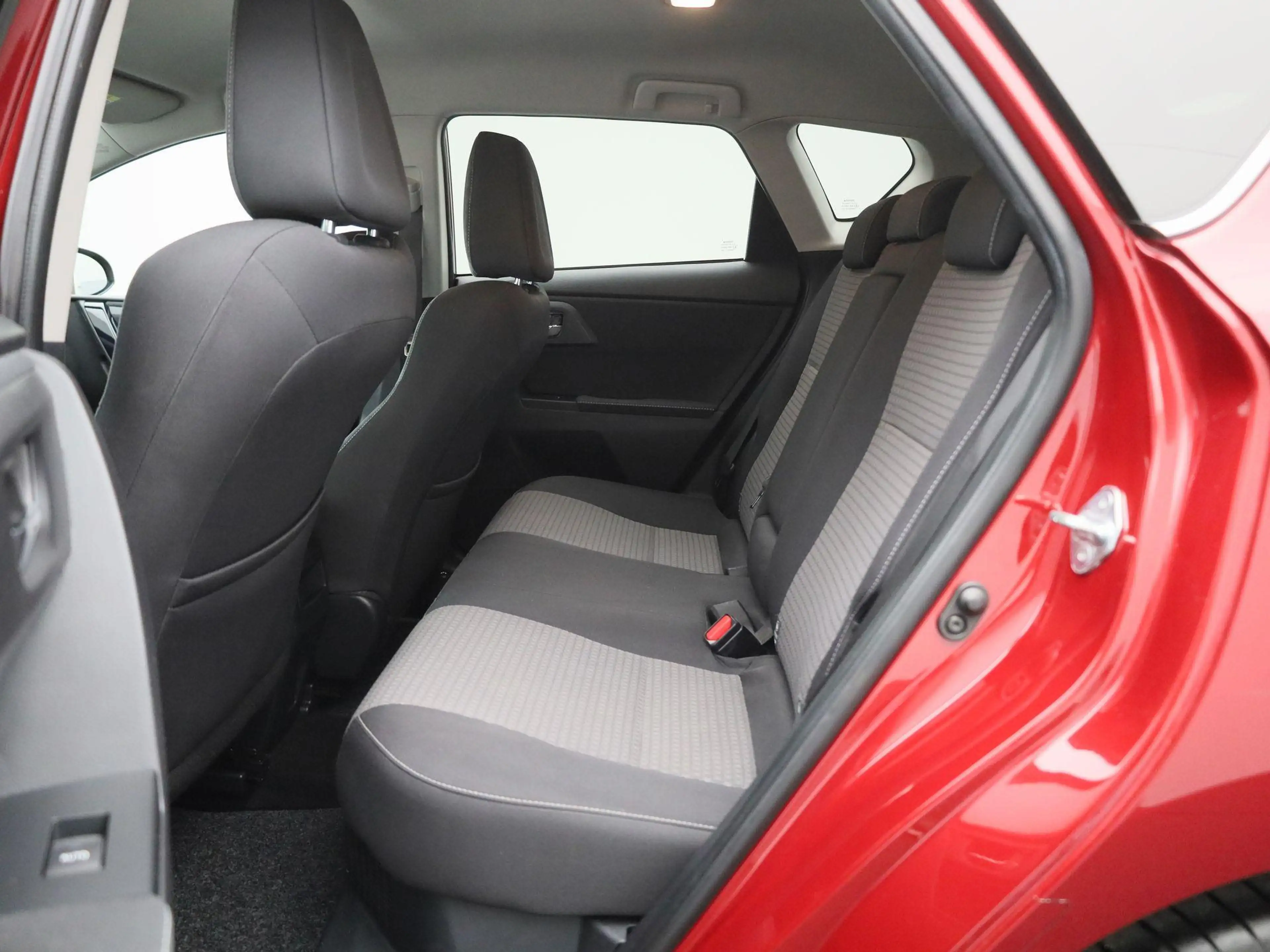 Toyota Auris 1.8 Hybrid Black Edition | Wordt Verwacht | Achter — photo 12