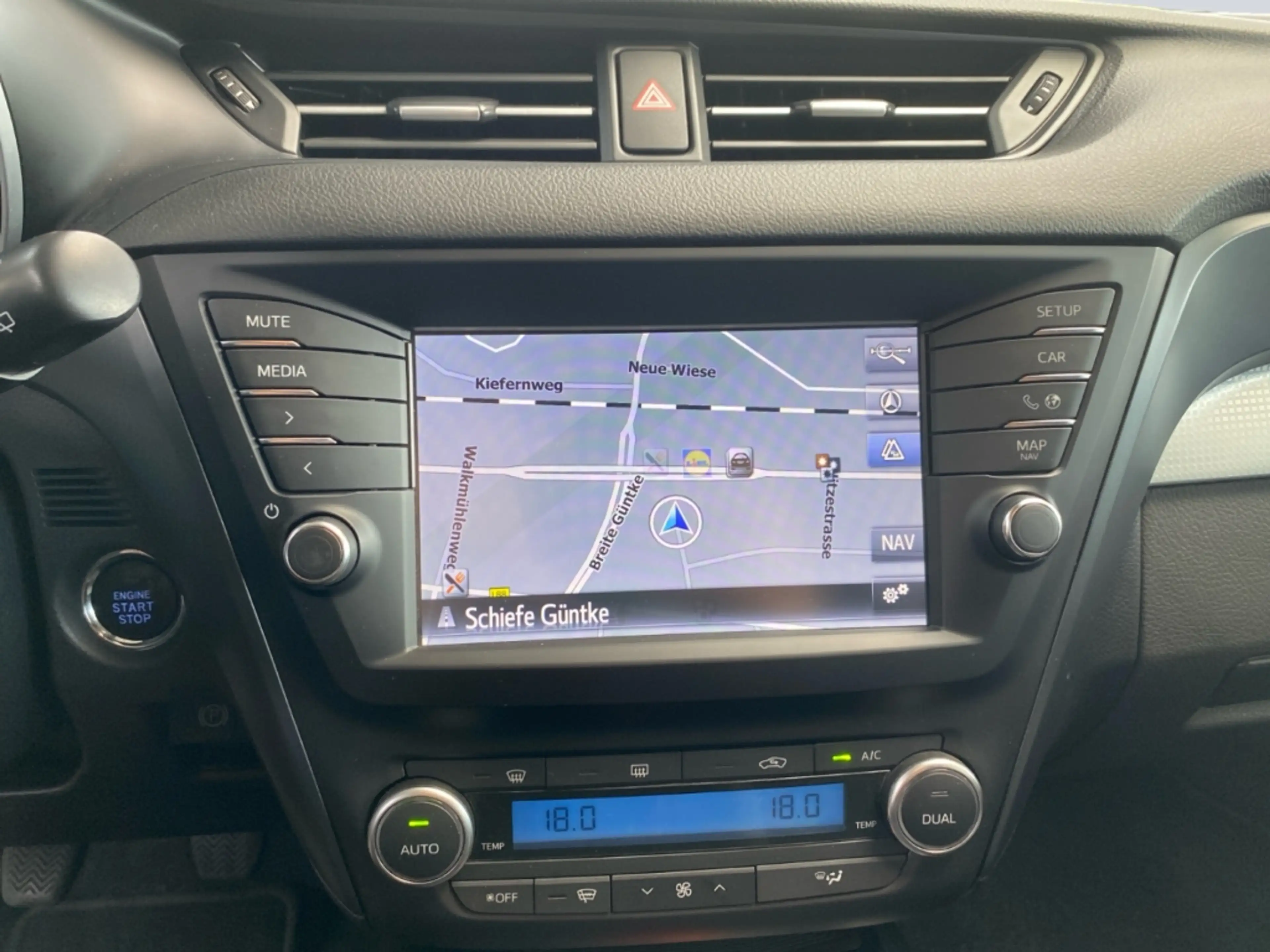 Toyota Avensis 1.8 TS Business Edition *LED*Navi*SHZ*CAM* — photo 15