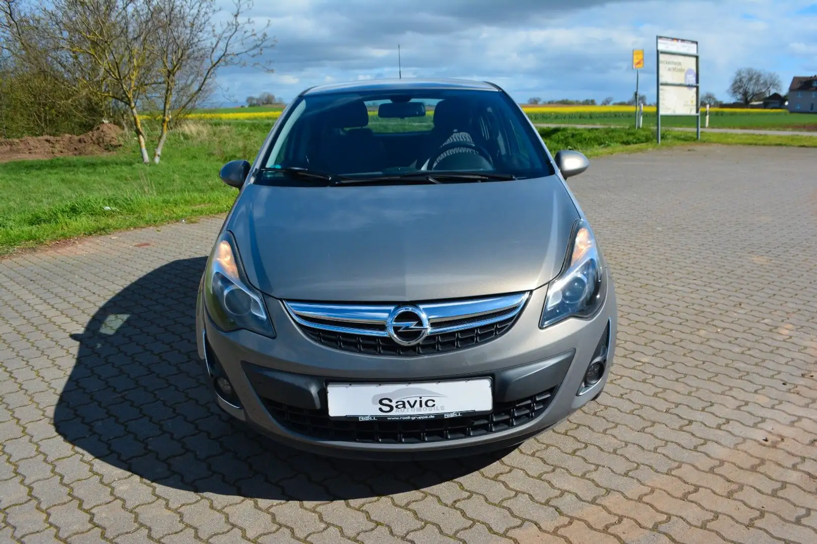 Opel Corsa D 1.2 Automatik Innovation Bruin - 2