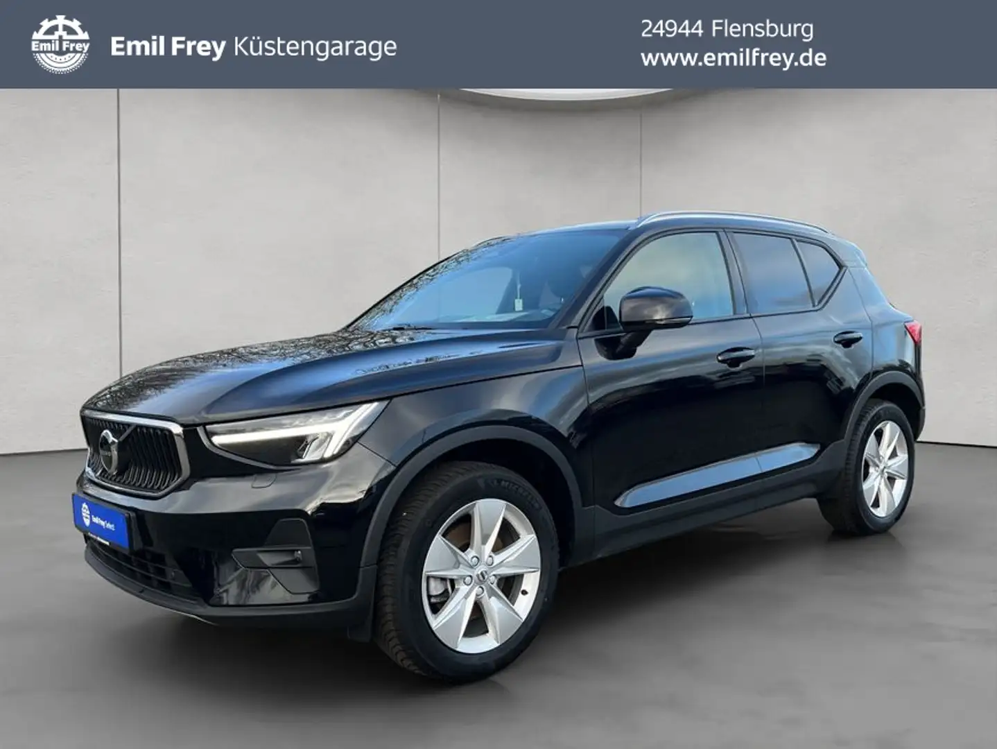 Volvo XC40 XC40 B3 B DKG Core Schwarz - 1