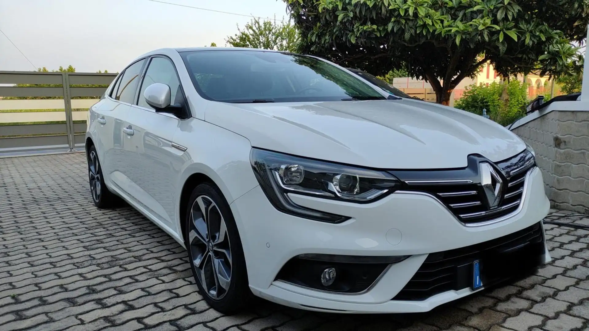 Renault Megane grand coupè intense - 1