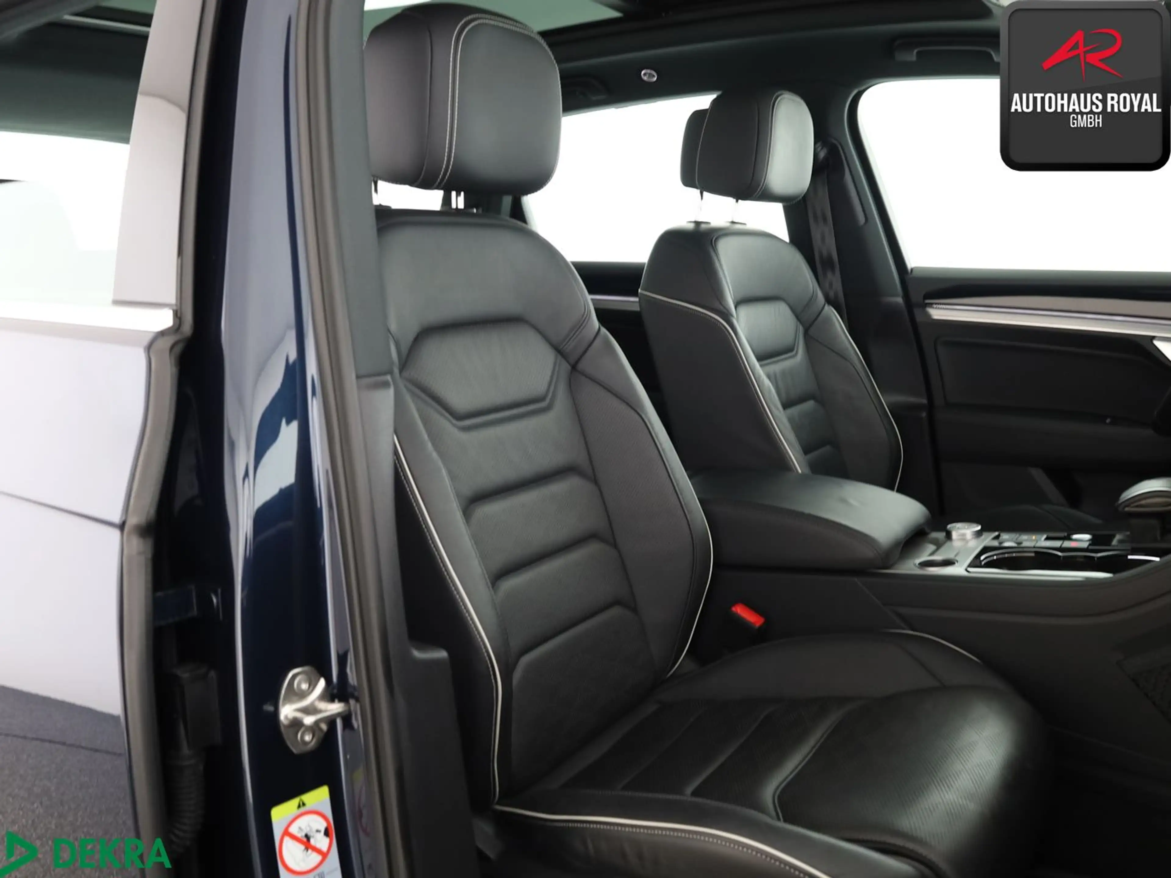 Volkswagen Touareg 3.0 TDI 4M ELEGANCE MATRIX,360°,DYNAUDIO — photo 11