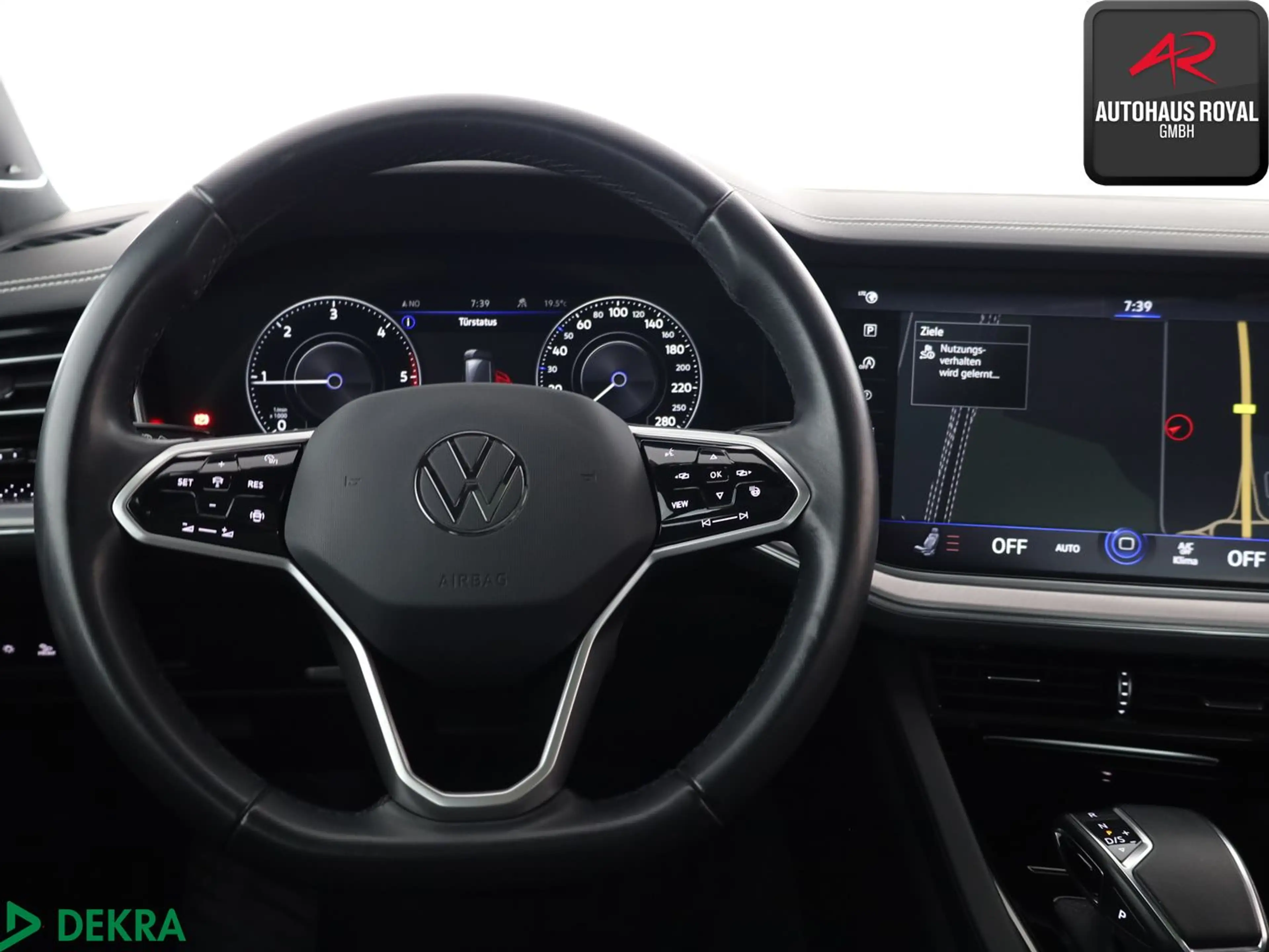 Volkswagen Touareg 3.0 TDI 4M ELEGANCE MATRIX,360°,DYNAUDIO — photo 15