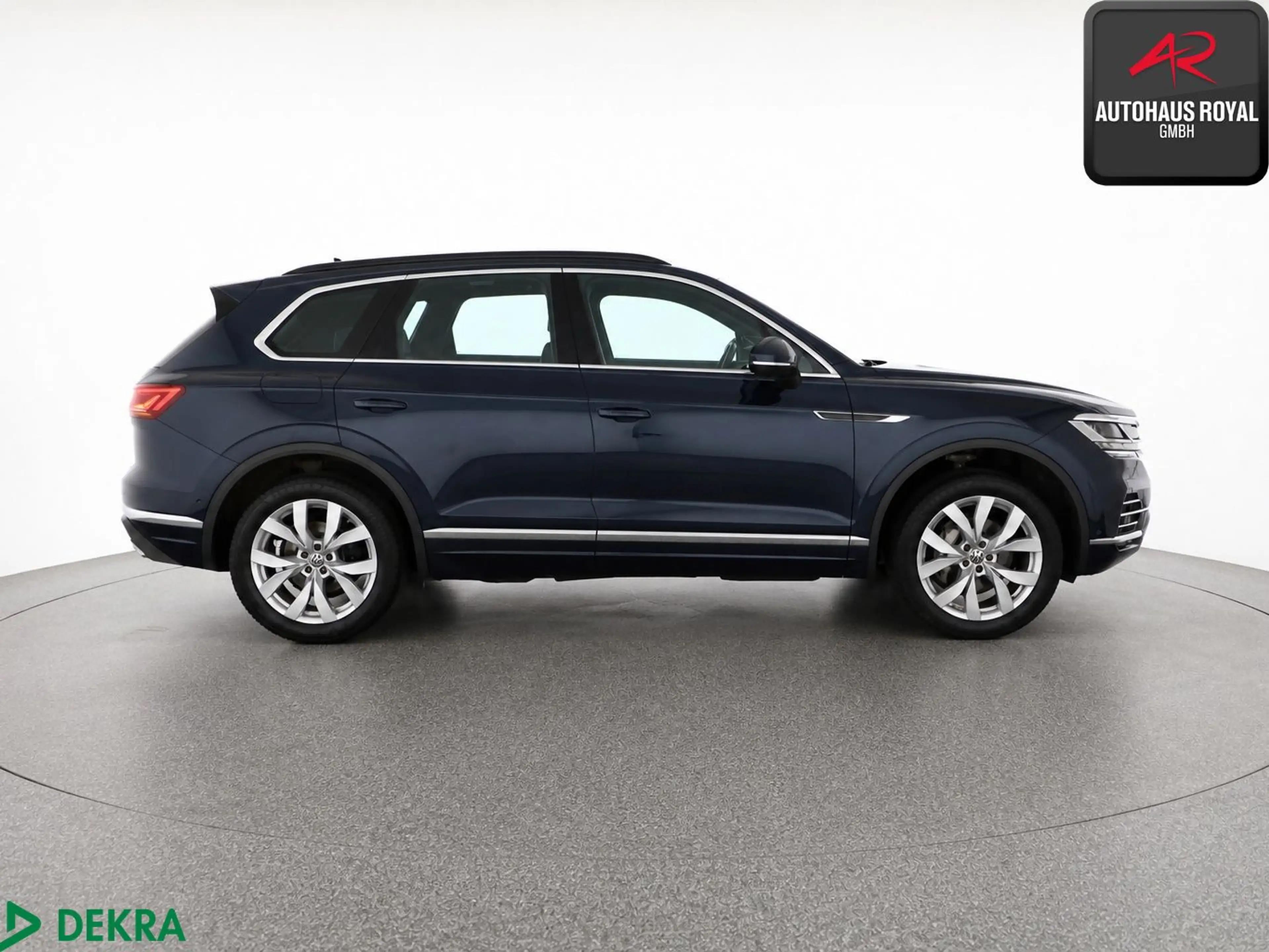Volkswagen Touareg 3.0 TDI 4M ELEGANCE MATRIX,360°,DYNAUDIO — photo 6