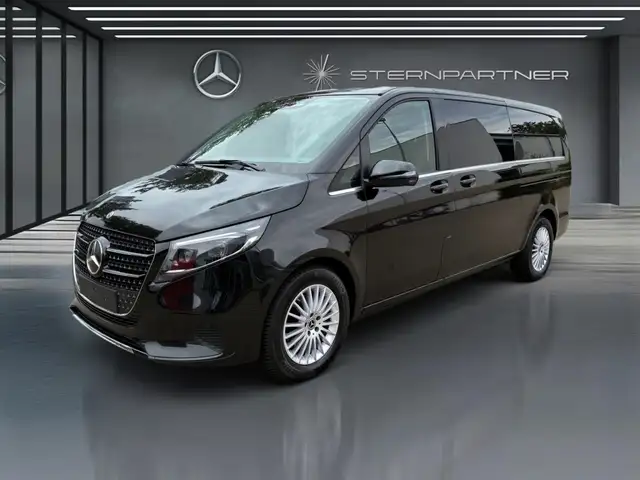 Mercedes-Benz V 300 d AVANTGARDE Extralang Leather+8 Seats+LED