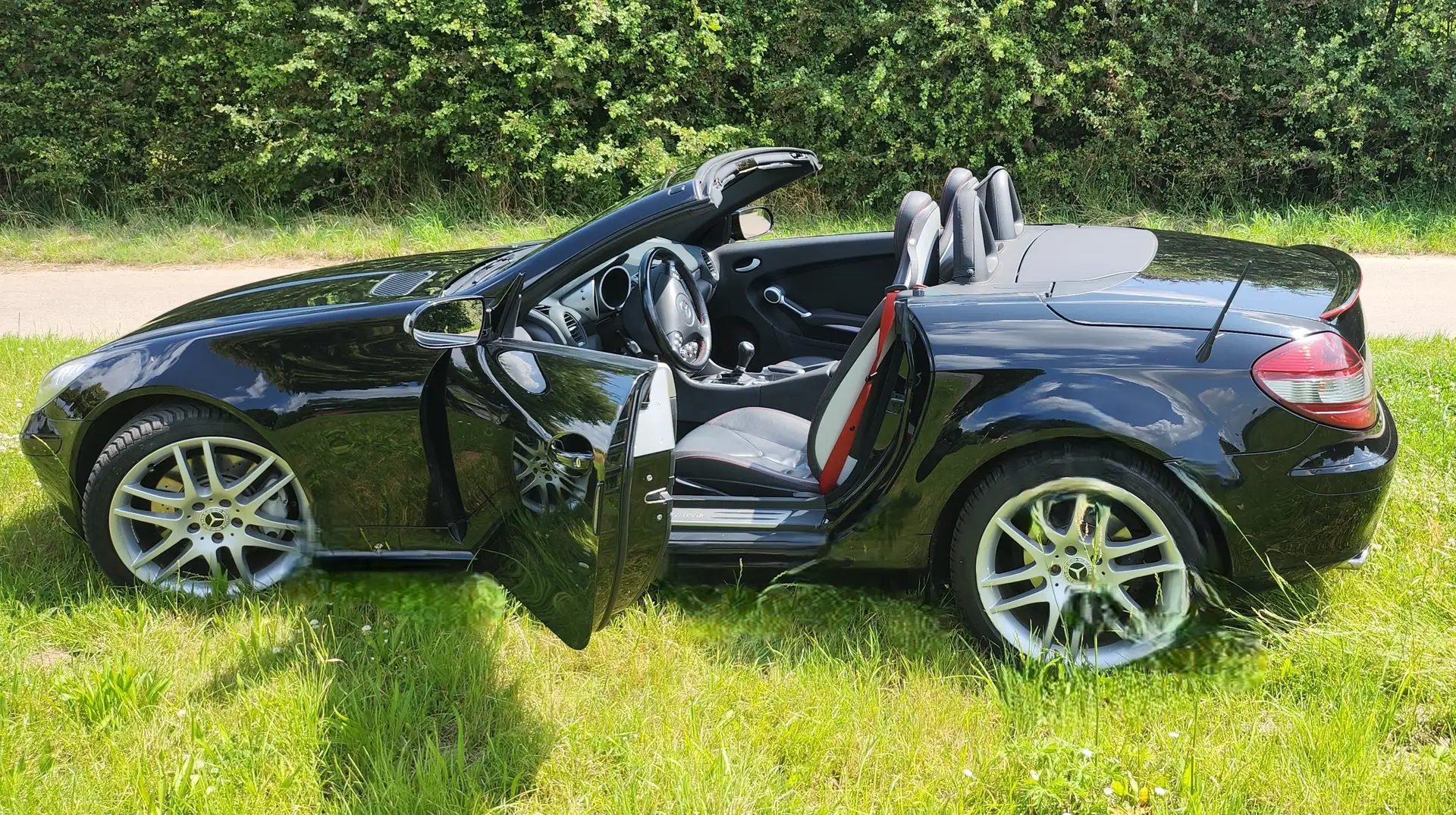 Mercedes-Benz SLK 280 Top gestylt,  7G, Leder, COMMAND, 18", Airscarf Чорний - 1