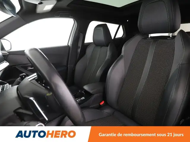 Peugeot 2008 view 10