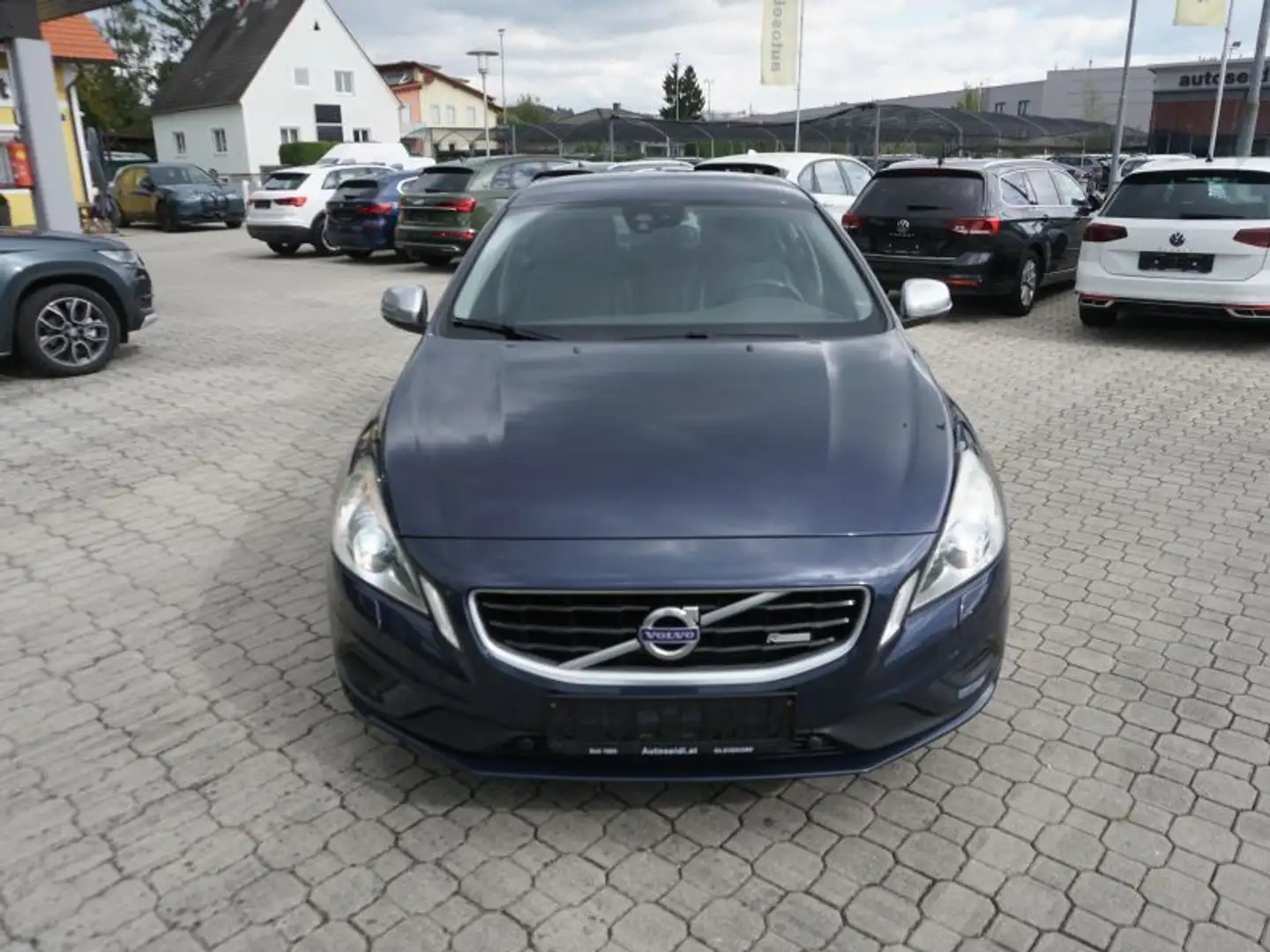 Volvo S60 D3 R-Design *SPORTPAKET* Bleu - 2