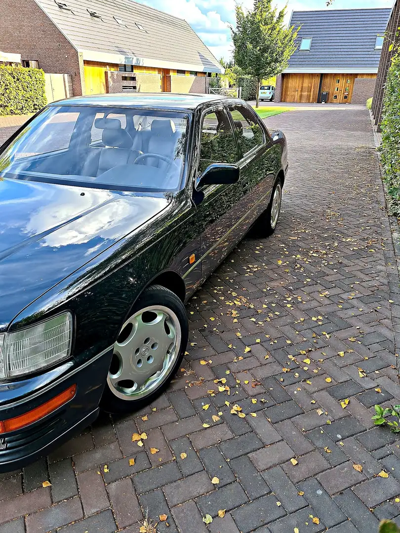 Lexus LS 400 Schwarz - 2