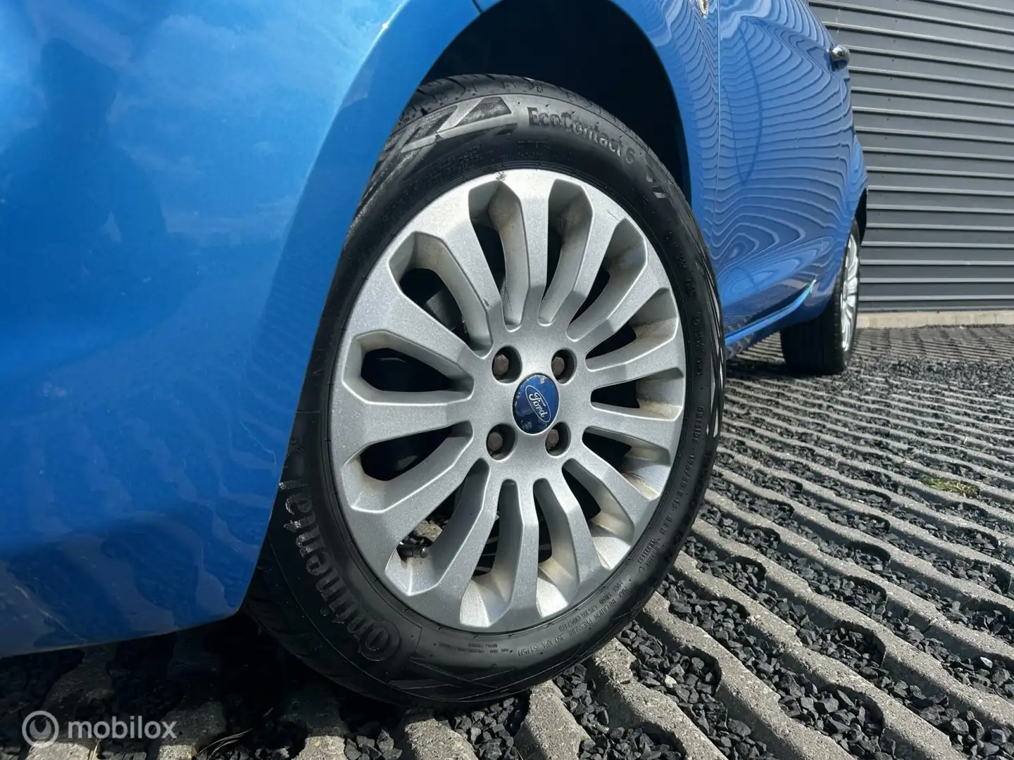 Ford Ka/Ka+ 1.2 Titanium X Blauw - 2