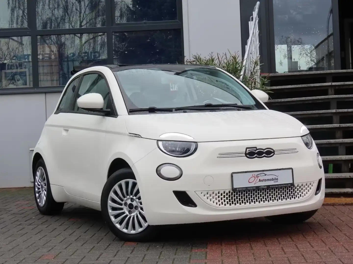 Fiat 500e Cabrio 42 kW Autom. Ambiente Klimaauto. Blanc - 1