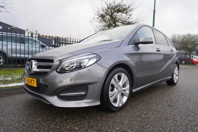 Mercedes-Benz B 200 B 156PK 7G-DCT Automaat Trekh. Parkeer Camera Clim