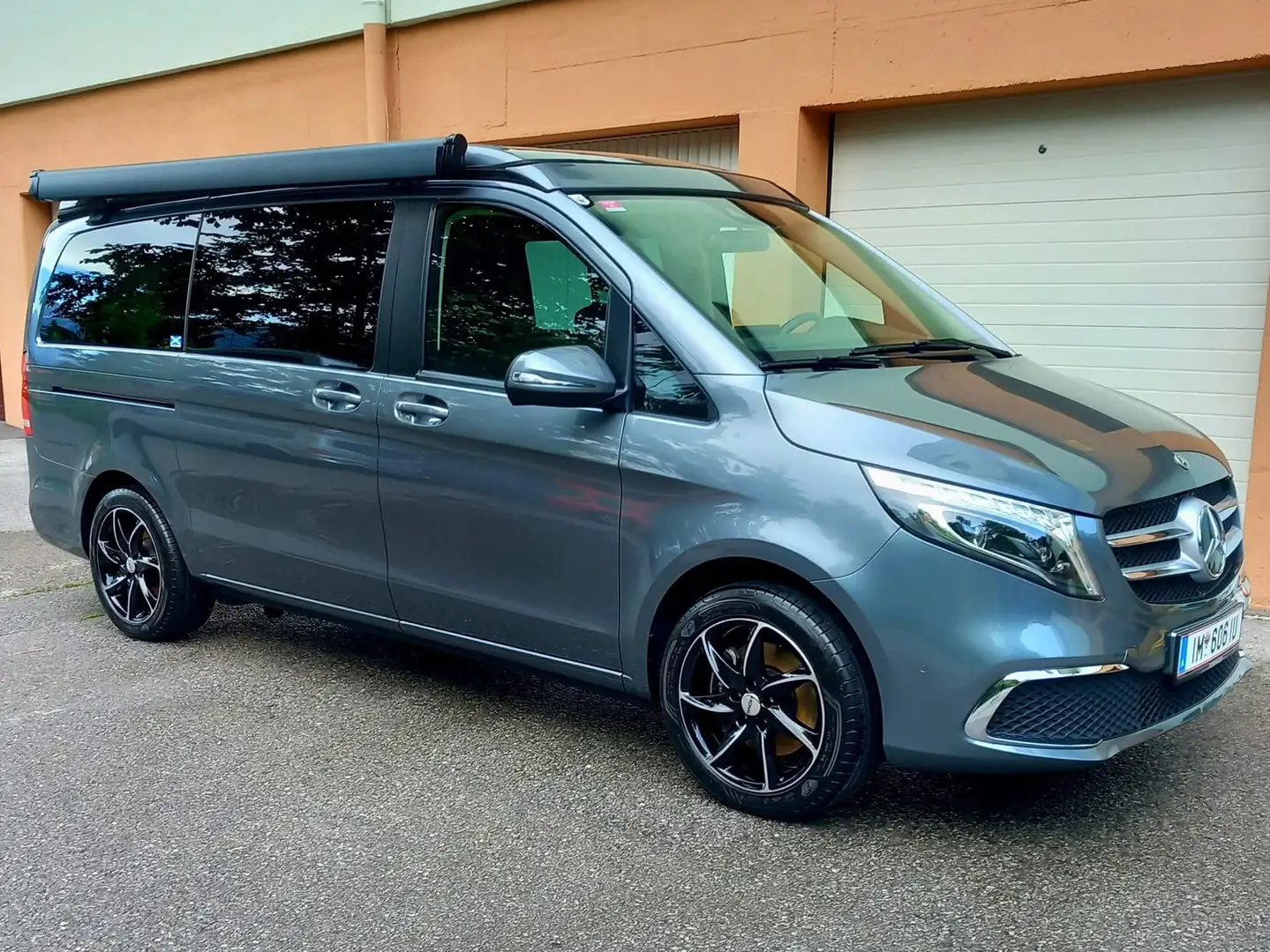 Mercedes-Benz Marco Polo Marco Polo 250 d lang 4MATIC Aut. Grau - 2